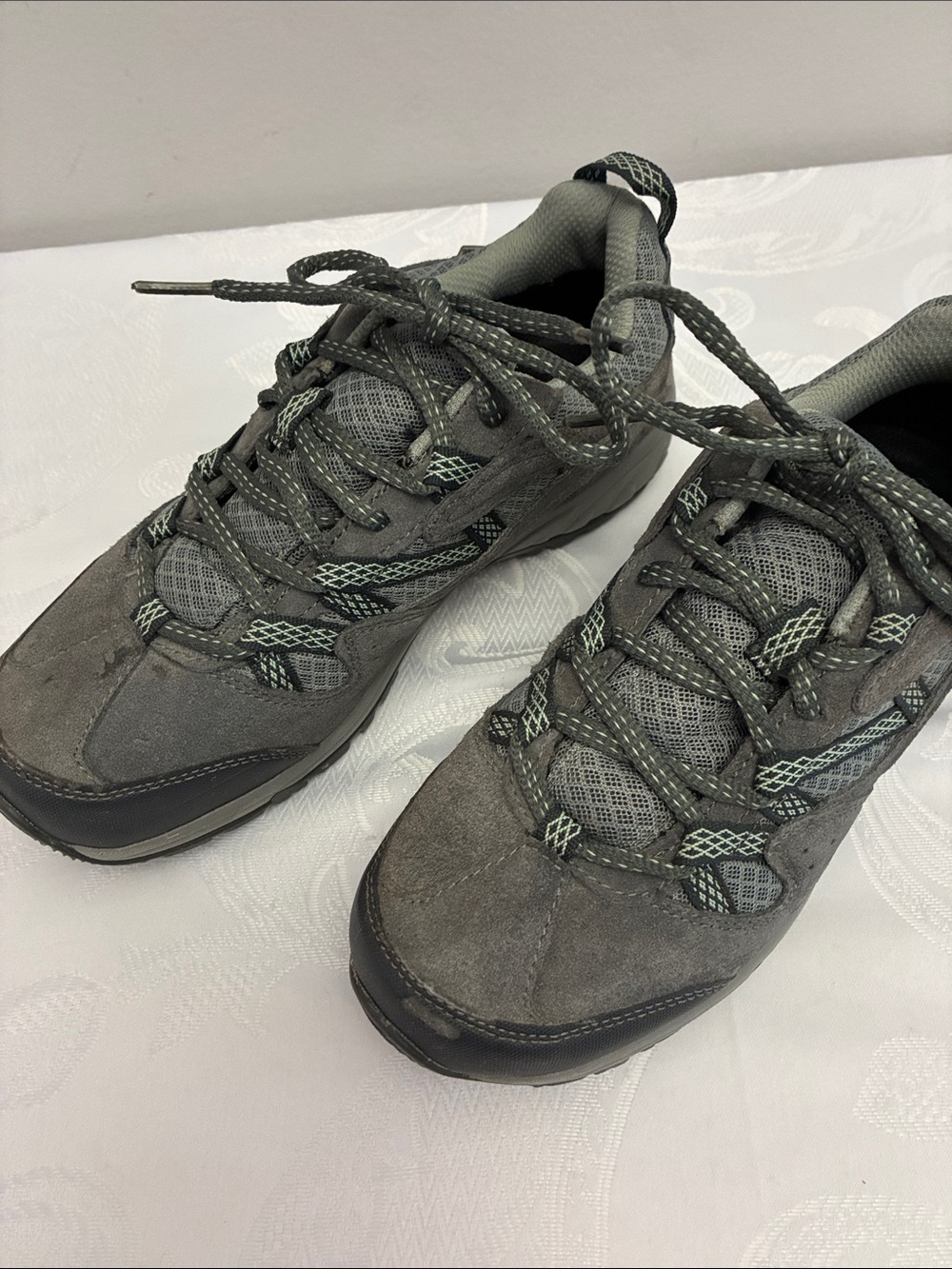 Hi-Tec Gray Suede Athletic Hiking Shoes